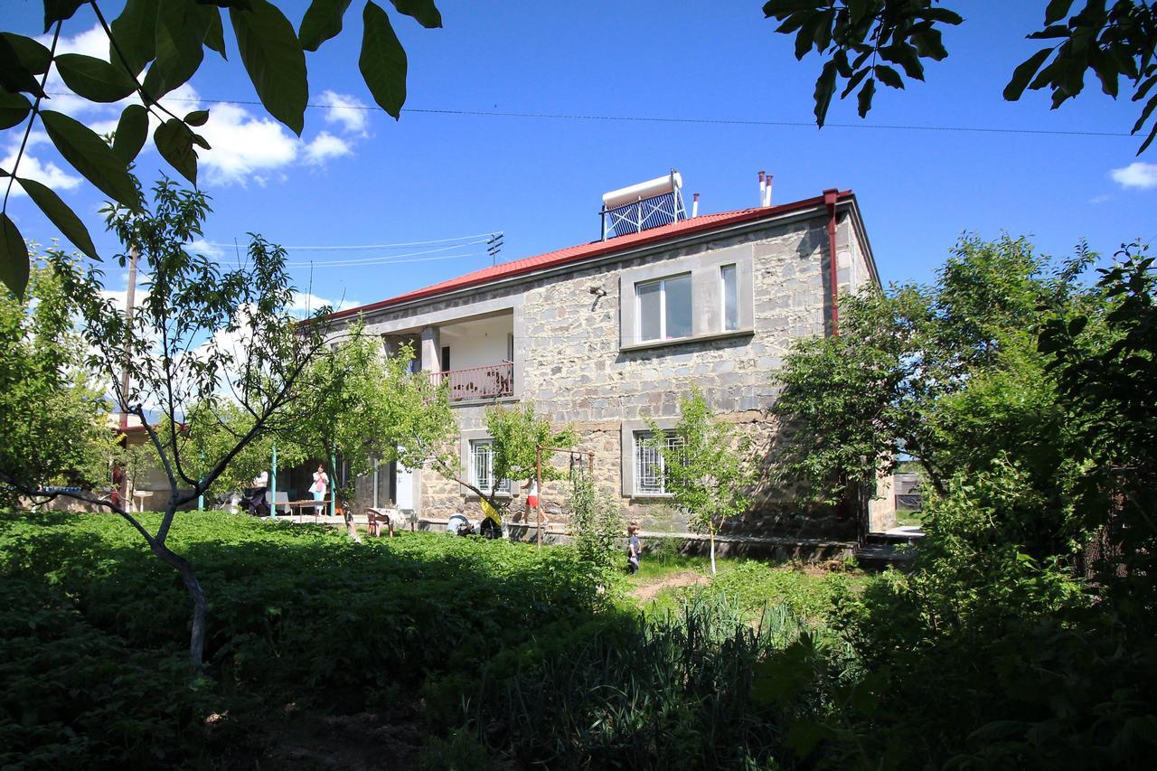 Karin'S B&B Sisian Exteriör bild